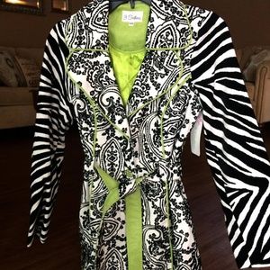 NWT XS “3 Sisters” Paisley Zebra Coat with belt